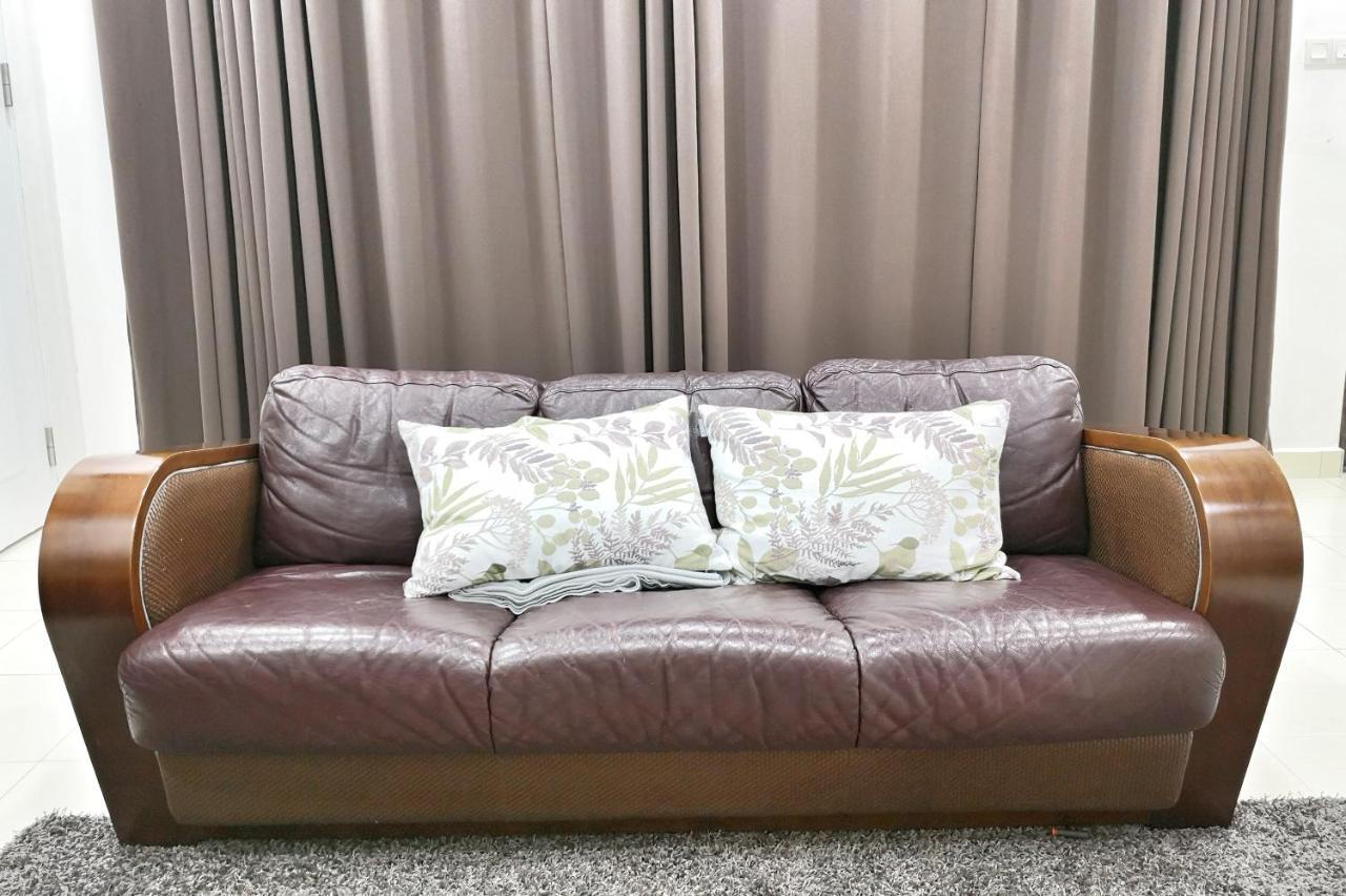 Teratak Persona Homestay. 4 Rooms Double Storey Terrace In Kuantan City. Exteriér fotografie